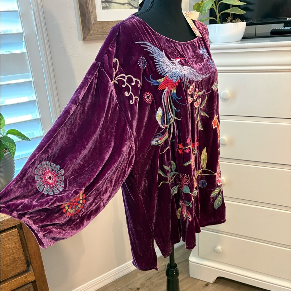 Johnny Was NWT
VELVET BOATNECK BLOUSE - NIKKOLA, 2X - Picture 6 of 11